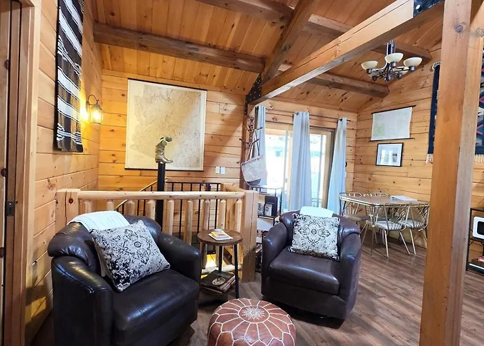 Cozy Forest With Hot Tub In Сasa de vacaciones *
