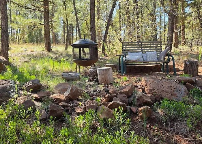 Cozy Forest With Hot Tub In *