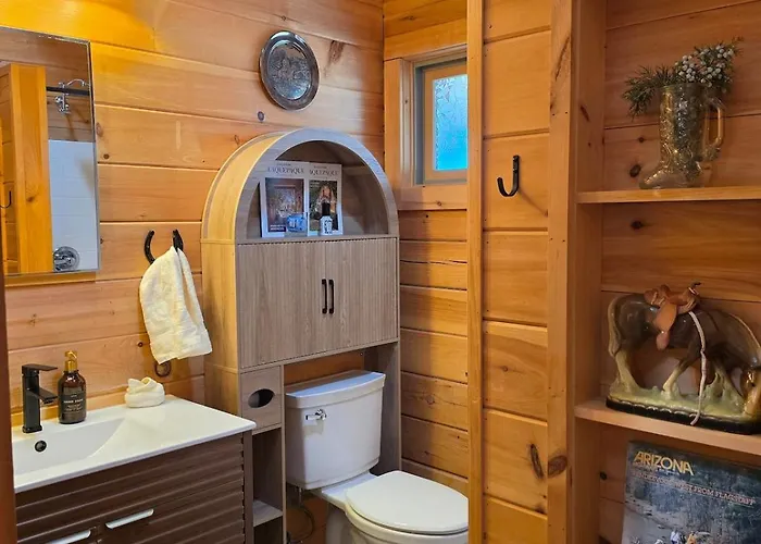 Cozy Forest With Hot Tub In