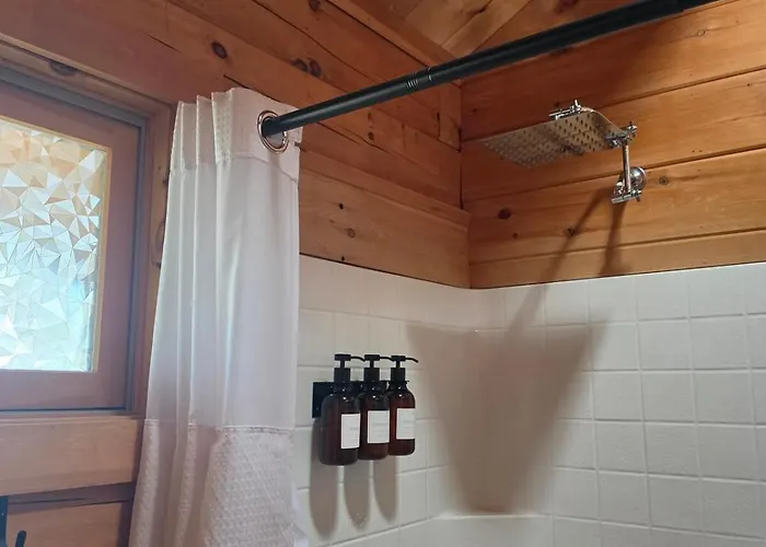 Cozy Forest With Hot Tub In Flagstaff