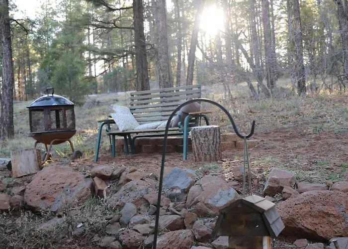 Cozy Forest With Hot Tub In Flagstaff